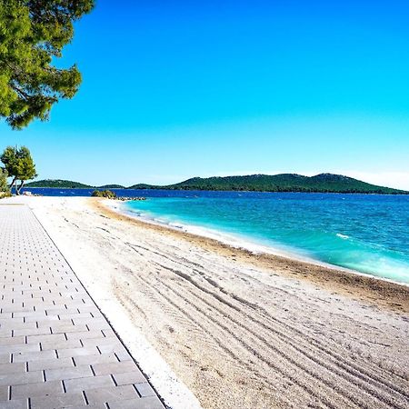 Buqez Eco Resort - Beach Villa 28 - Directly By Beach Drage Buitenkant foto